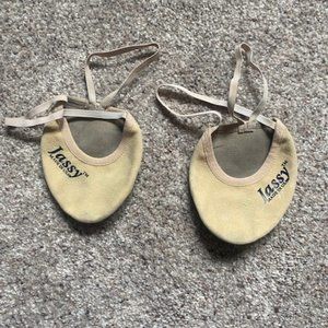 Rhythmic gymnastics half shoes and bag